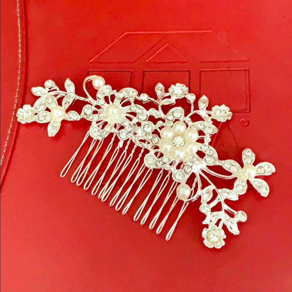 Hair pen